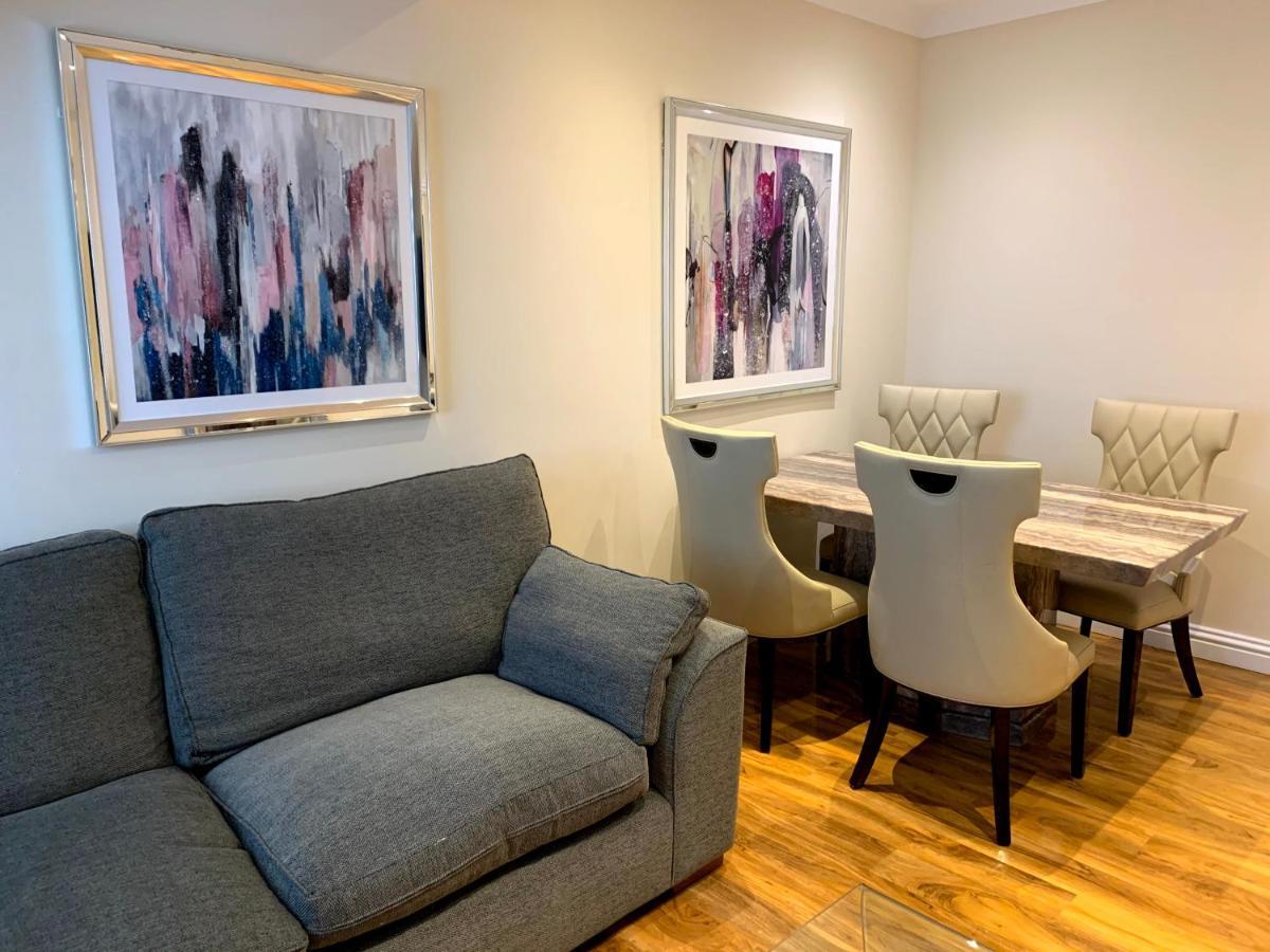 Apartment 5 - Two Bedroom Luxury Apartment Close To Town, Mainline Rail & Theatre Stylish And Comfortable Darlington  Exteriér fotografie