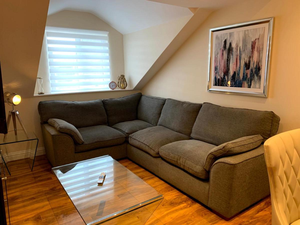 Apartment 5 - Two Bedroom Luxury Apartment Close To Town, Mainline Rail & Theatre Stylish And Comfortable Darlington  Exteriér fotografie