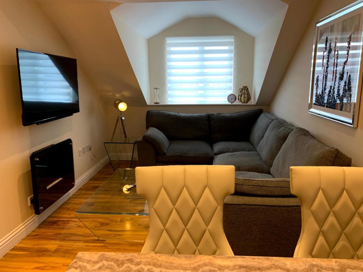 Apartment 5 - Two Bedroom Luxury Apartment Close To Town, Mainline Rail & Theatre Stylish And Comfortable Darlington  Exteriér fotografie
